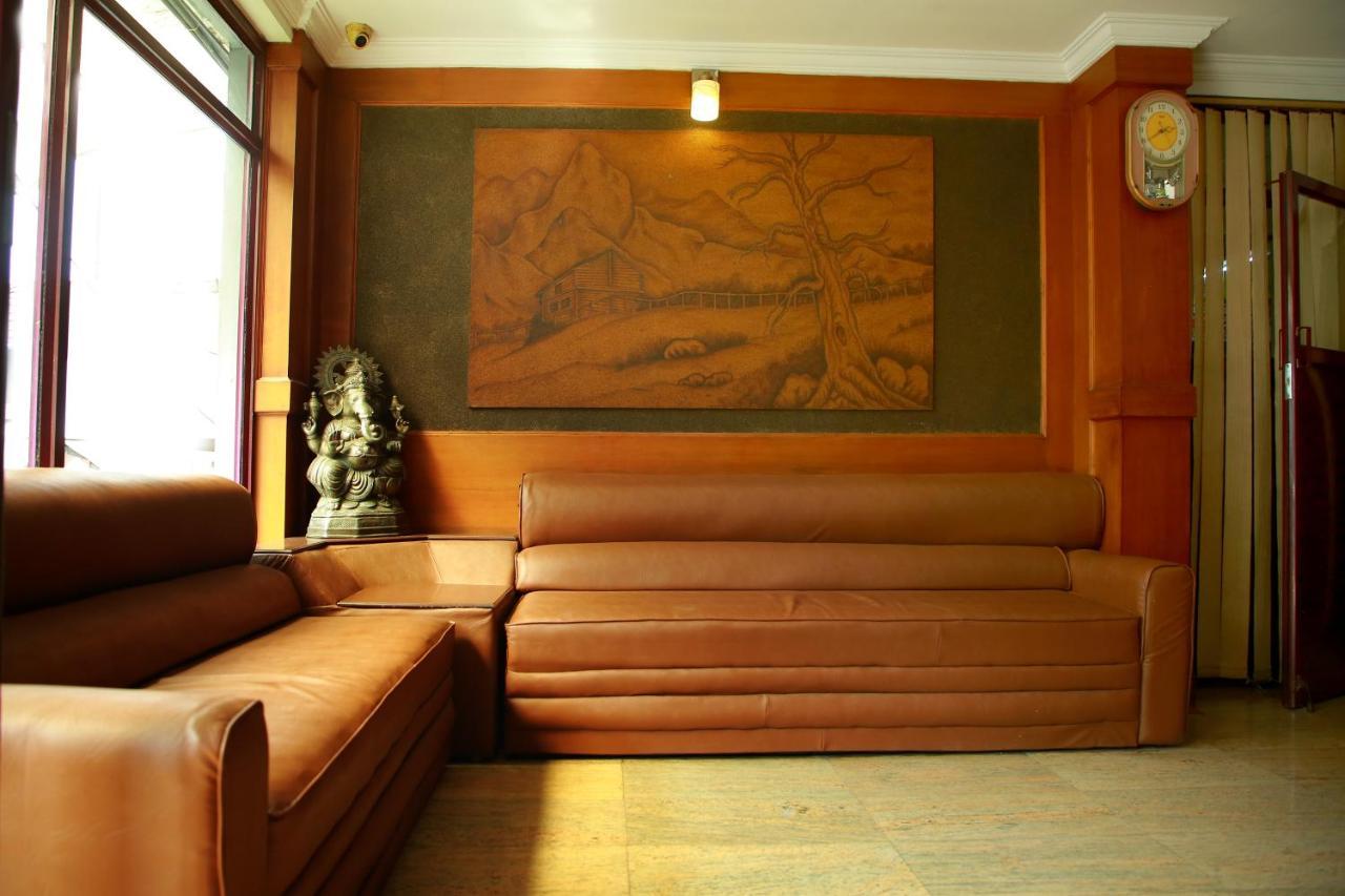 Kalathil Tourist Home Kunnamkulam Exteriör bild